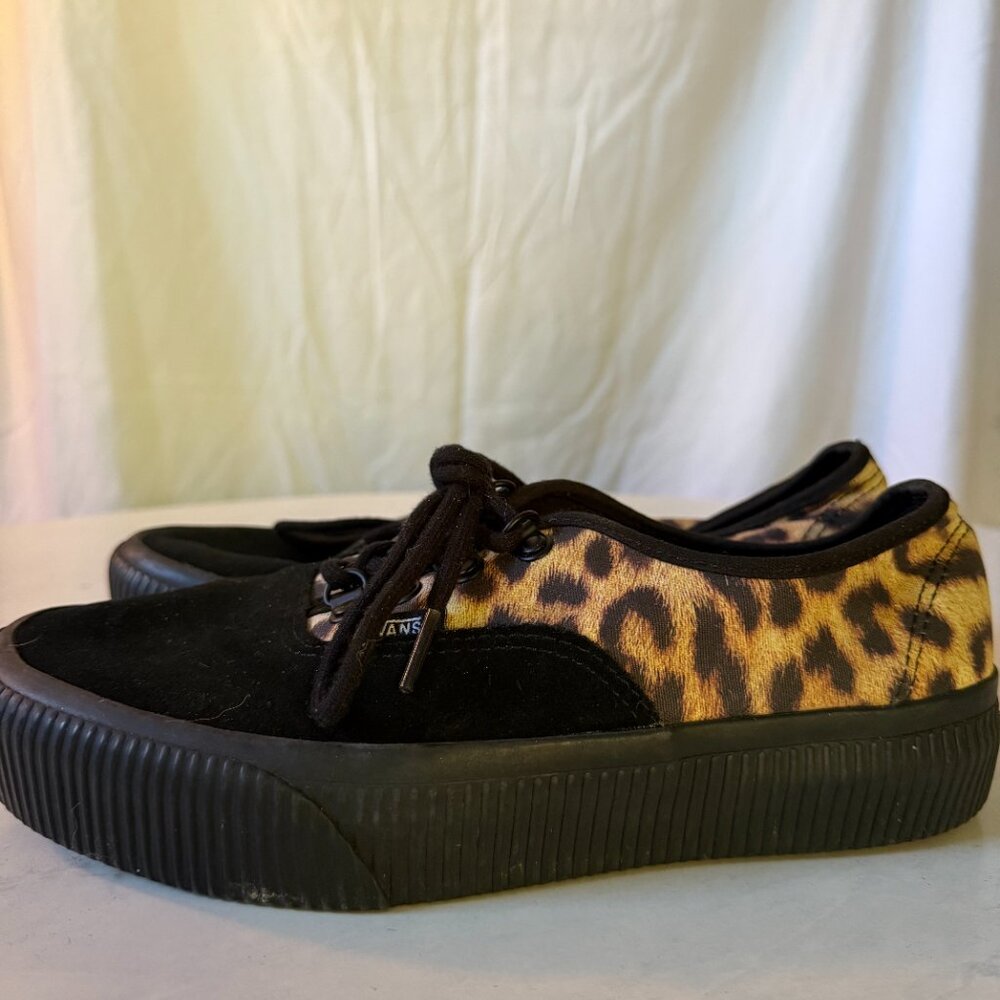 Vans Authentic Platform Women’s Skate Shoes – Size 10